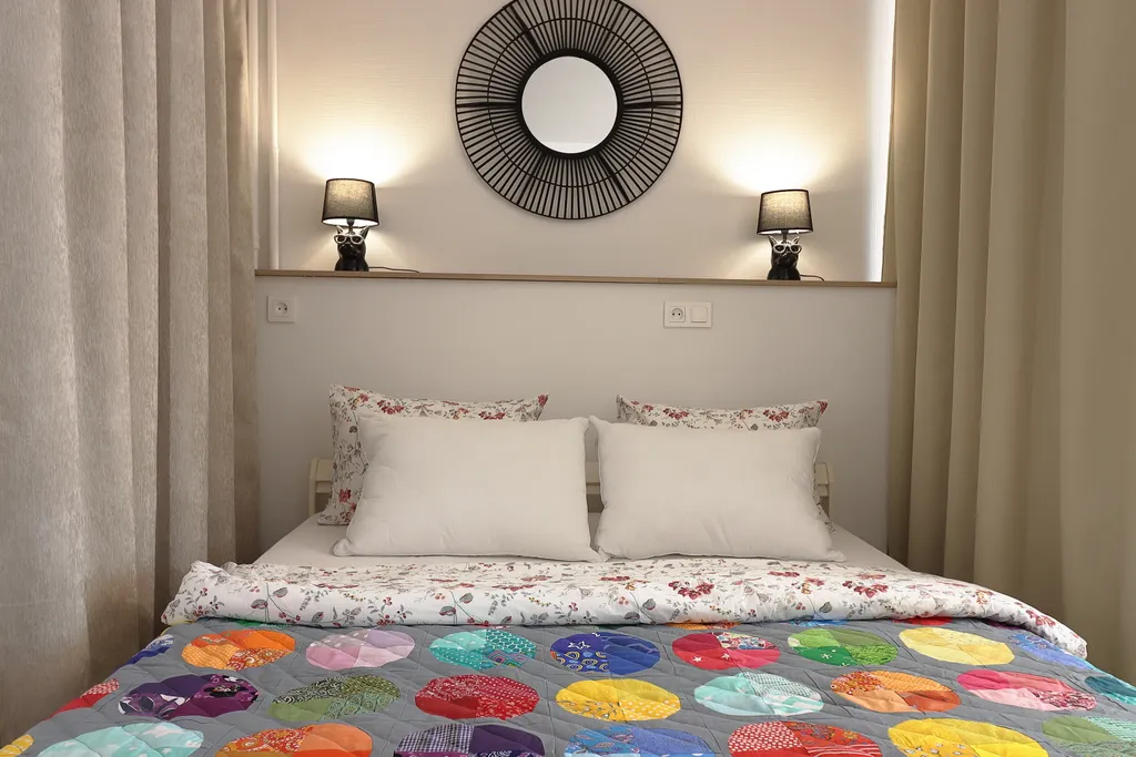 Центр Юго-Запада рядом с Большим Глобусом и Макдональдсом