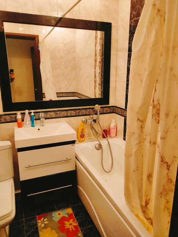 Квартира рядом с театром оперы и балета и центральным рынком