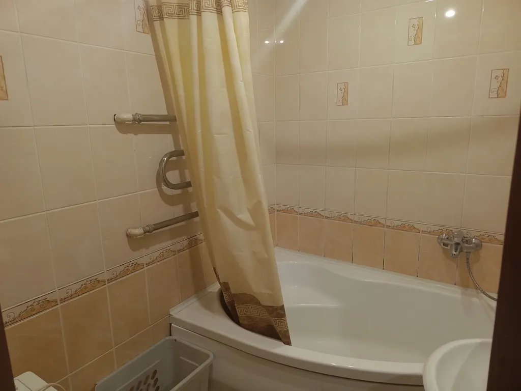 Уютная трешка в центре рядом с жд вокзал