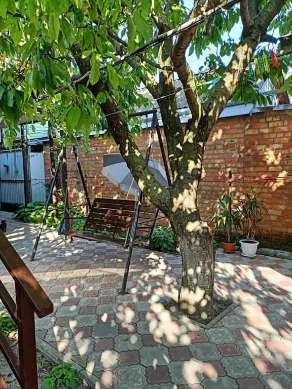 Коттедж Коттедж Уютный номер-студия со всеми удобствами на втором этаже с террасой — Ейск