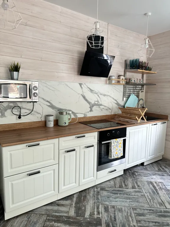 Загородный дом с бассейном и сауной