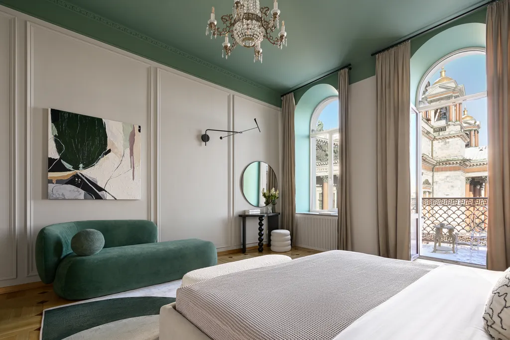 Дизайнерские апартаменты Miro с видом на Исаакиевский собор