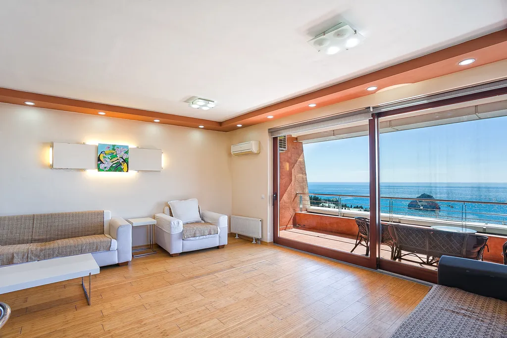 Апартамент 150