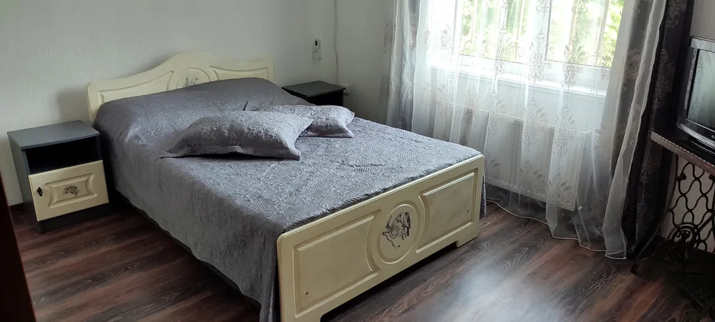 Дом с бассейном Чаир, вид  на море и горы, мангал, беседка, парковка