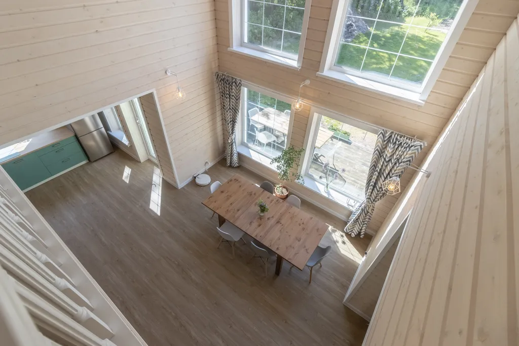 Коттедж Дом с бассейном в Карелии — Деревянное