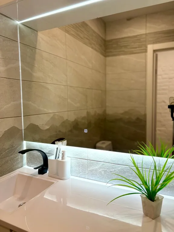 KenigApart Шикарная евротрешка в самом центре города