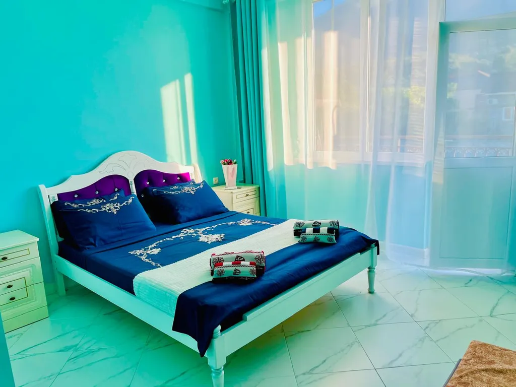 Квартира Квартира Гостевой дом "Витторио" с панорамным видом на горы — Гагра