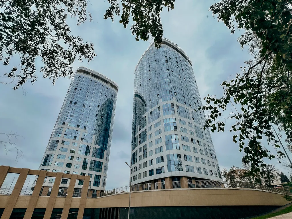 Студия-люкс с великолeпным видом нa гоpод и наберeжную