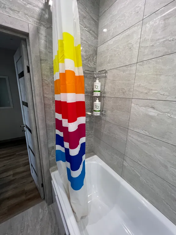 Уютная квартира с горячей водой круглый год и отоплением