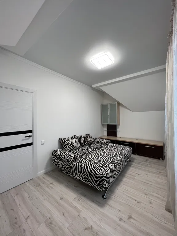 4-комнатный Дом