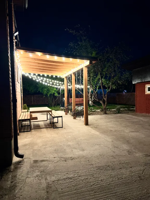 Коттедж Коттедж Дача с баней на дровах и беседкой на 12 человек в Елизаветинской — Елизаветинская