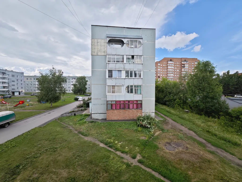 Калина Юрга со свежим ремонтом на Фестивальной