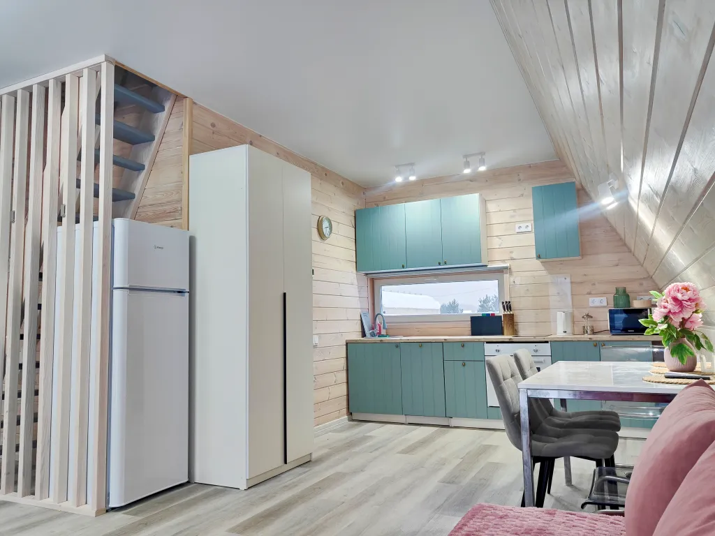 Уютный новый Трехкомнатный дом у озера