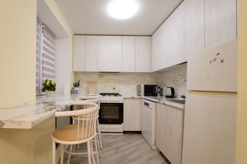 Светлая и уютная 2 комнатная квартира в центре прямо у станции метро