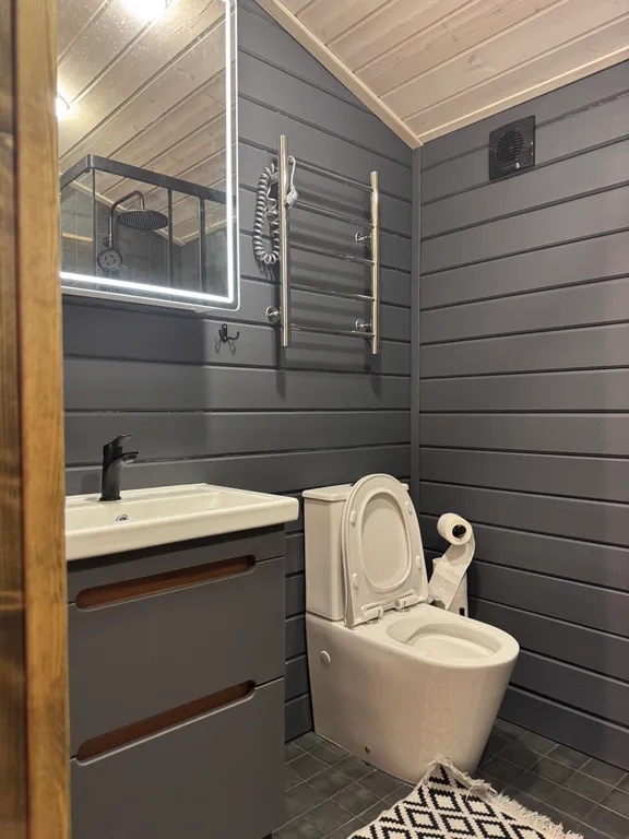 Коттедж Домик на поляне — Светлое