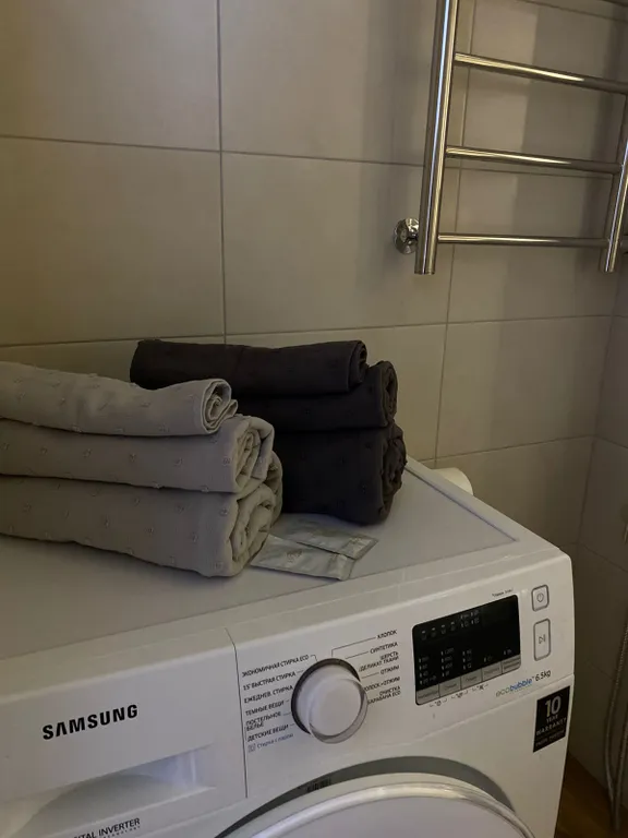 Уютная студия в зеленом массиве