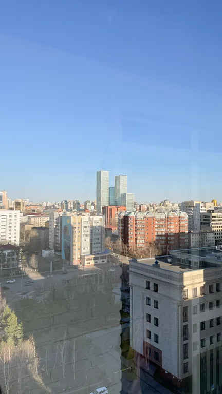 2-комнатная с видом на город возле набережной в старом центре Астаны