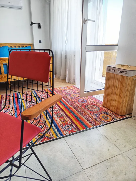 Студия с видом на горы в самом центре