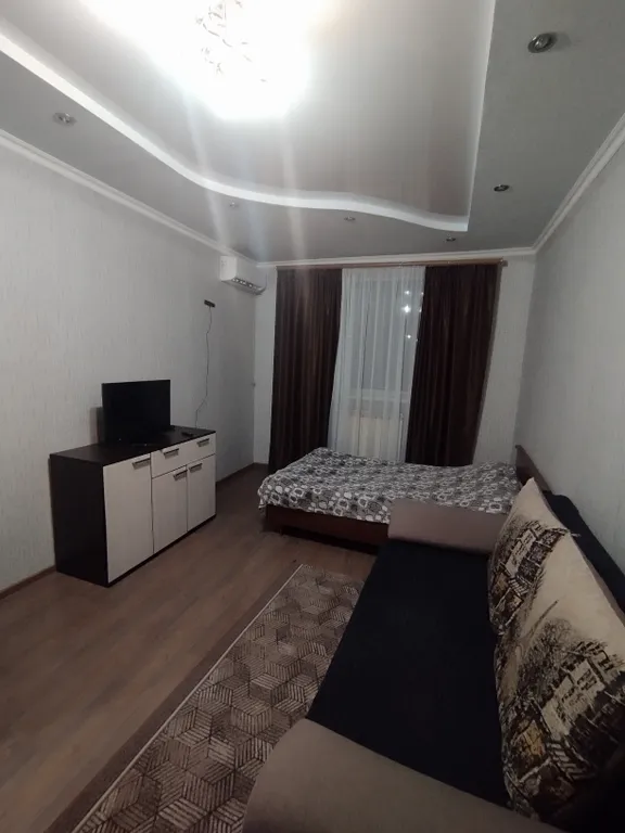 Уютная квартира — аренда посуточно в Шахты