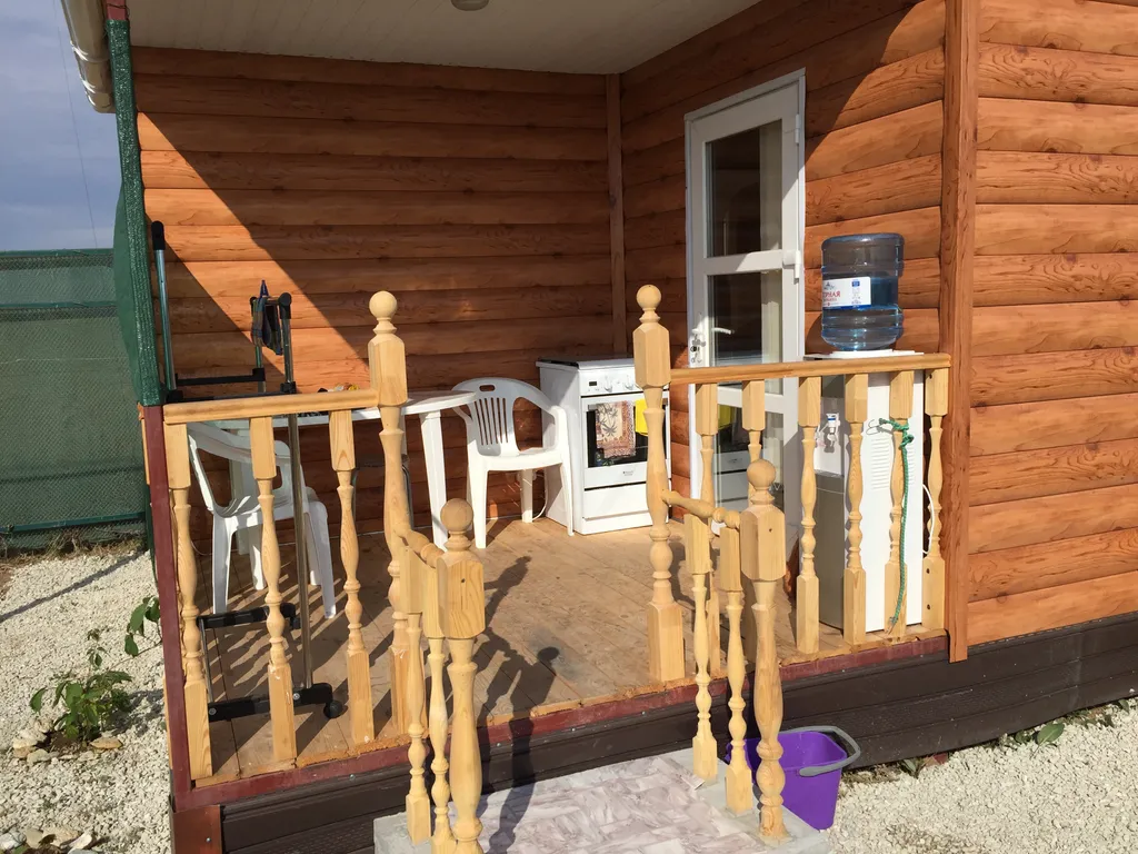 Домик с верандой