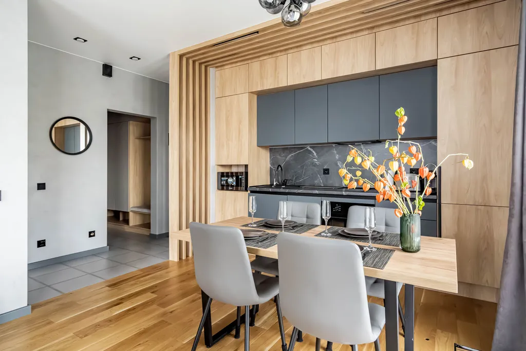 Охта Сьют 21 рядом с входом в Охта парк