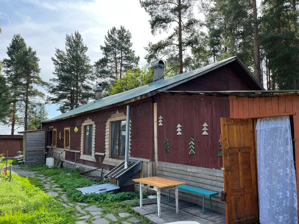 Квартира Елочка в деревянном доме на самом берегу Онежского озера — аренда посуточно в Медвежьегорск