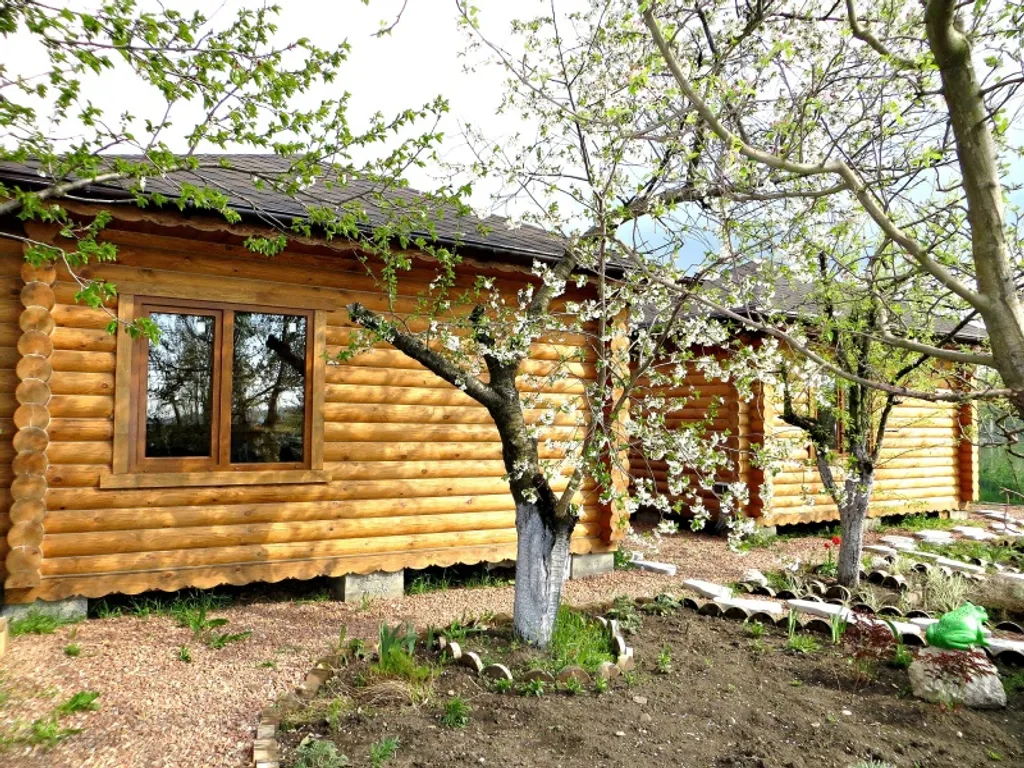 Коттедж Уютный индивидуальный домик в пригороде — Доброе