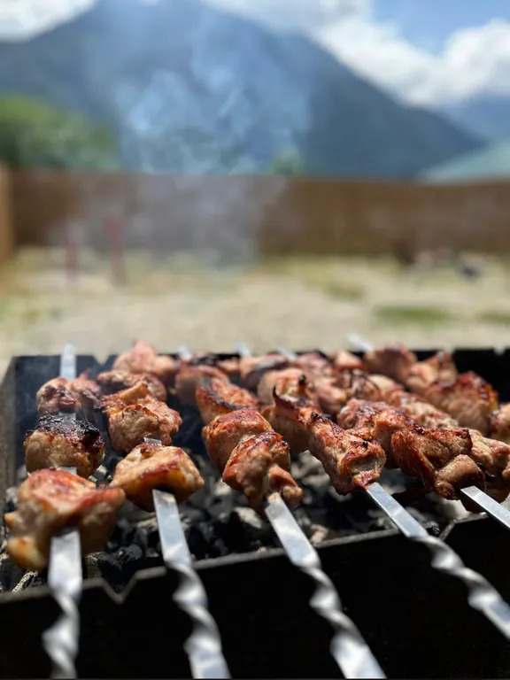 Уютные домики с панорамными видами на горы