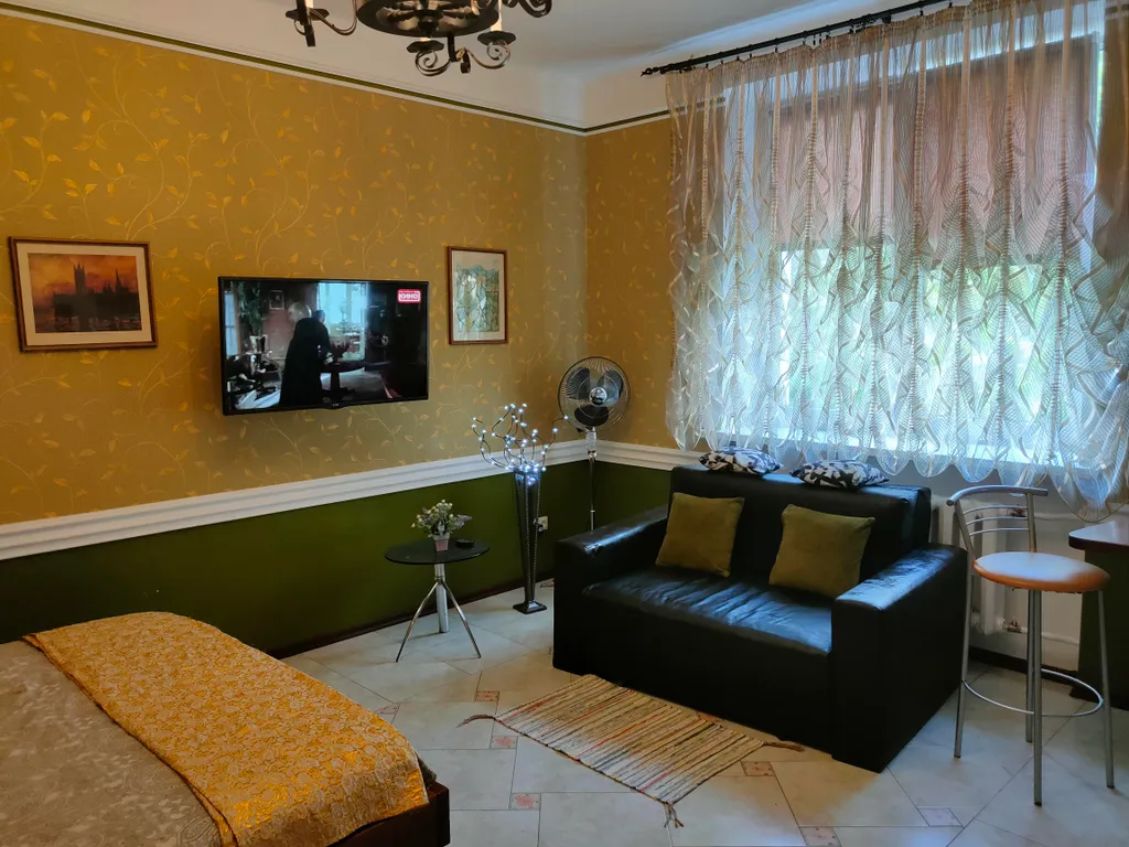 Чистейшая квартира-студия в центре — аренда посуточно в Брест