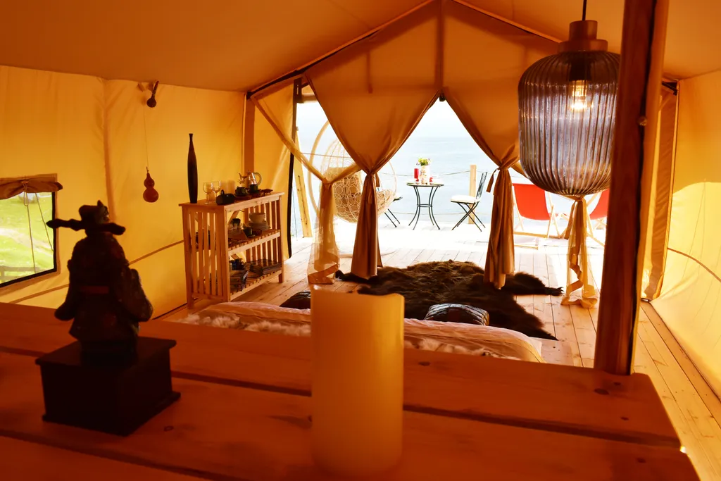 Глэмпинг на Байкале