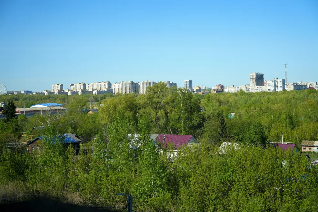 Комфортные апартаменты с видом на метромост и центр