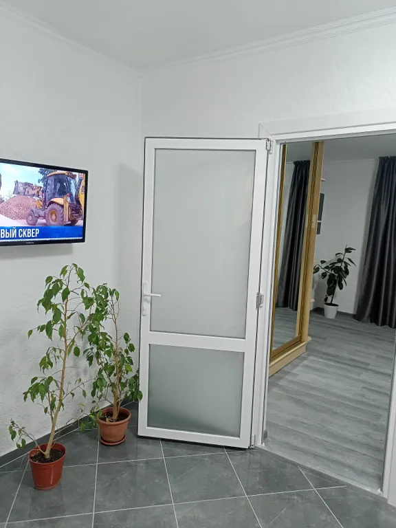 Двухкомнатная квартира возле моря