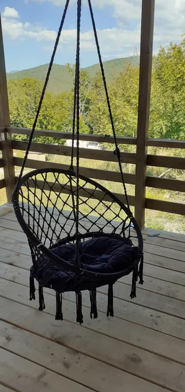 Дом на горе, можно с собакой