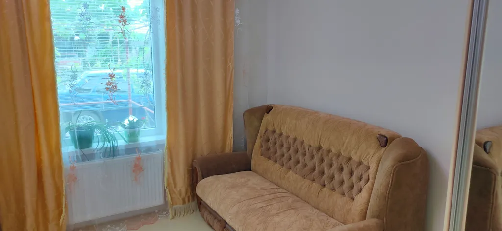 Часть дома с отдельным входом и парковкой для авто