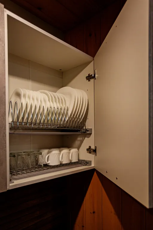 Шале с бассейном и джакузи под открытым небом