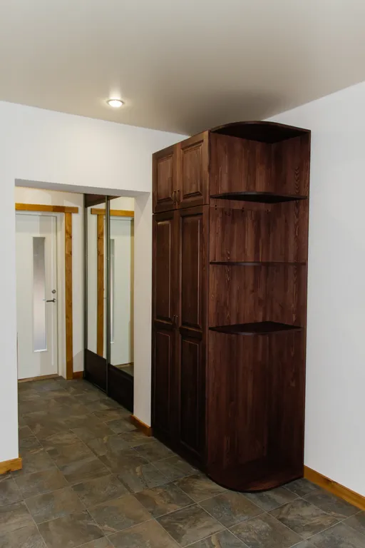 Уютный коттедж в сосновом лесу с видом на озеро