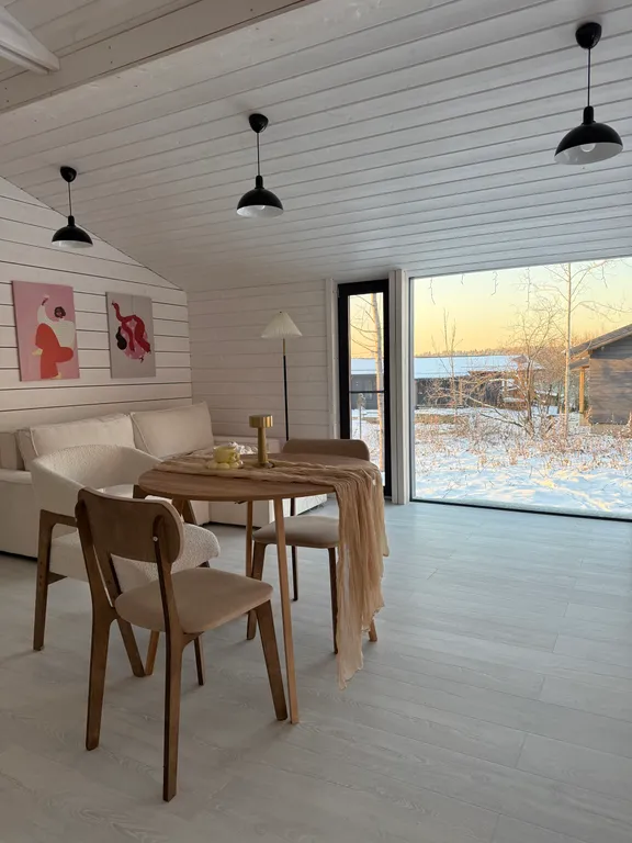 Уютный дом с видом на лес