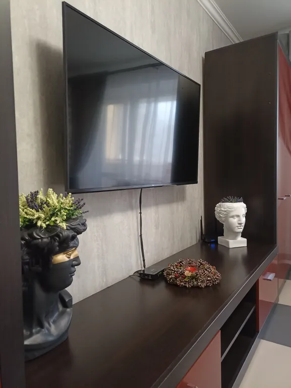 Уютная квартира максимально близко от мнтк и областной больницы