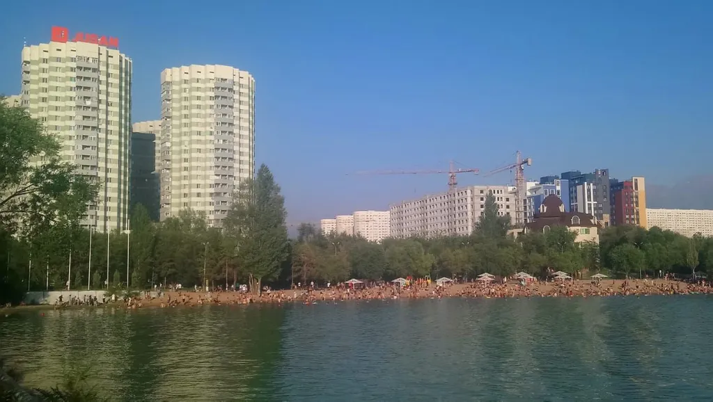 Квартира на озере Сайран