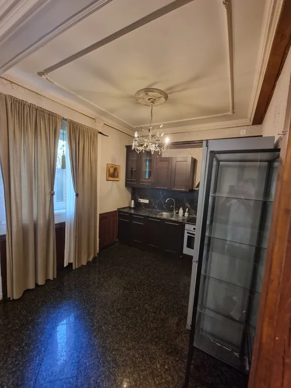 Вилла в парке XVIII века