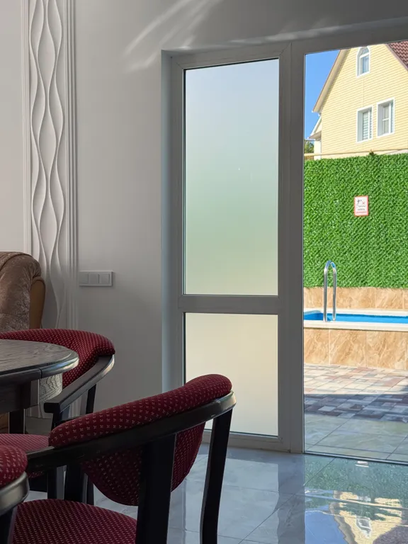 Новый дом с подогреваемым бассейном