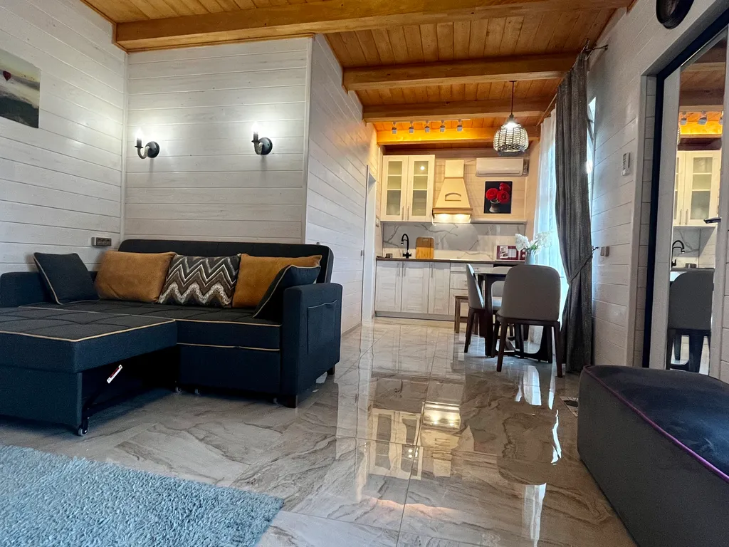 Коттедж Часть дома с отдельным входом, с сауной — аренда посуточно в Арсеньев