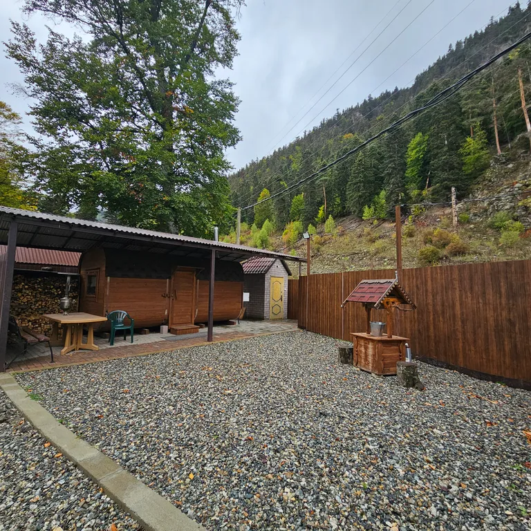 Котедж . Дом у подножия горы!