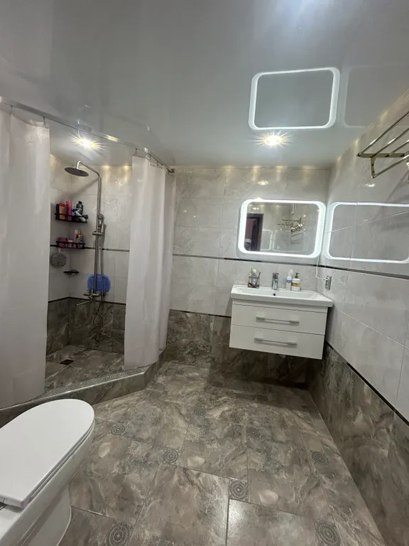 Большой уютный дом