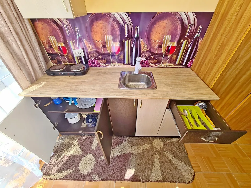 Квартира Номера на Пляже, квартира - студия с кухней 150/1, до берега 40 метров — Ейск