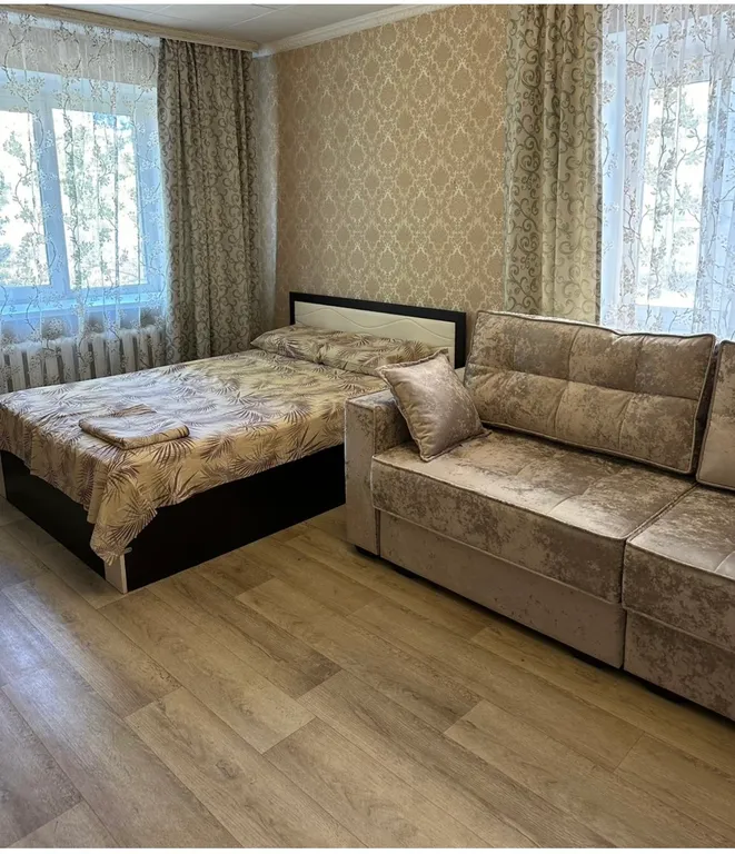 Уютная квартира в центре города Орска, отличная локация — аренда посуточно в Орск