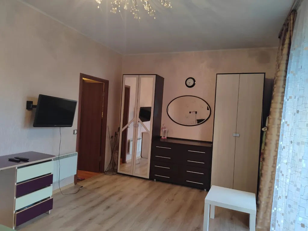 Просторная 2-комнатная квартира с кухонной зоной