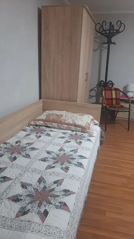 Бесо хаус апартамент с отдельным двориком недалеко от парка