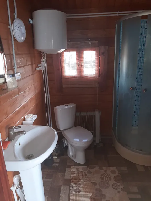 Коттедж на территории частного домовладения