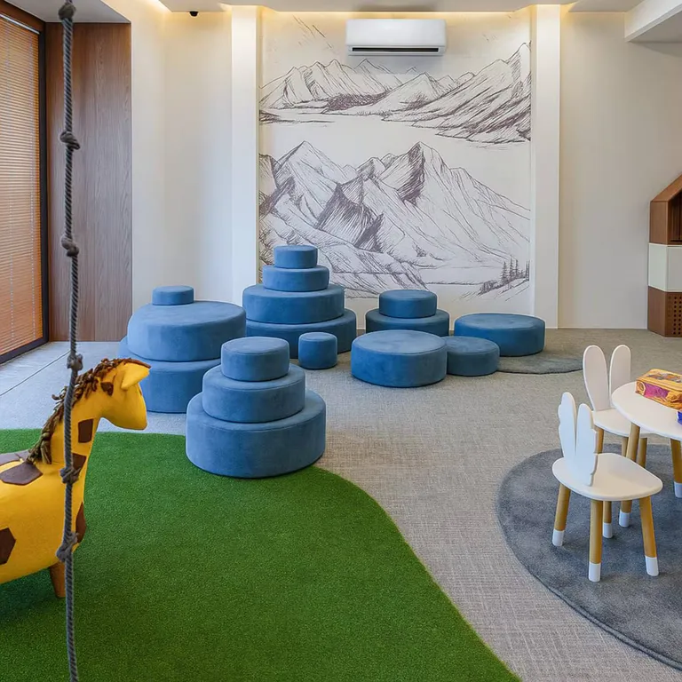 Современная и уютная квартира в NRG U Tower